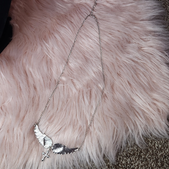 Angel wings & cross necklace and earring set! NWOT (P2) - Picture 5 of 5